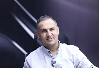 منیعی: چپ استقلال نقطه قوت تیم نیست/ بعضی از مهاجمان از سر شکم سیری کار می‌کنند!
