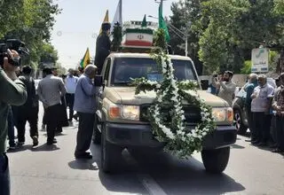 تشییع پیکر اعضای یک خانواده در گنبد
