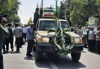 تشییع پیکر اعضای یک خانواده در گنبد