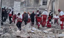 نجات معجزه‌آسای کودک ۶ ماهه از زیر آوار