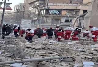 نجات معجزه‌آسای کودک ۶ ماهه از زیر آوار