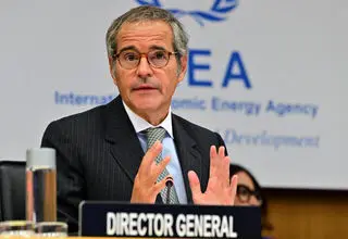 دستور جدید گروسی به تهران: باید سطح همکاری را افزایش دهد