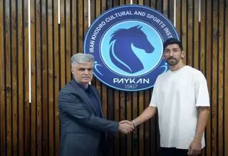 مهاجم سابق استقلال به پیکان پیوست