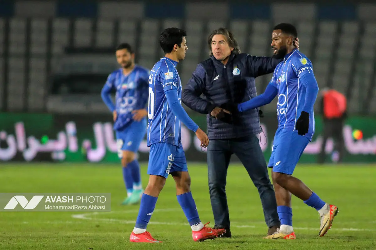 خوش شانسی تراکتور/ سه بازیکن استقلال در آستانه محرومیت