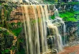 تخت چو، یکی از زیباترین آبشارهای ایران است