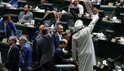 شمشیر استیضاح و قهرمان‌نمایی تندروها