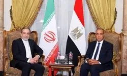 عراقچی با وزیر خارجه مصر دیدار کرد  