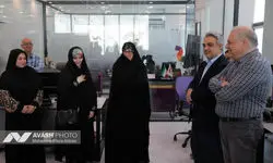 بازدید دکتر فاطمه طباطبایی، عروس امام خمینی (ره) از آوش 
