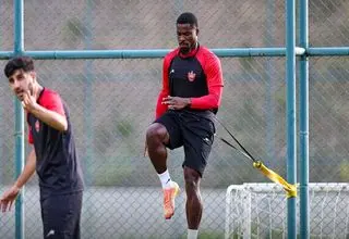 خرید گران‌قیمت پرسپولیس مقابل سپاهان به میدان می‌رود