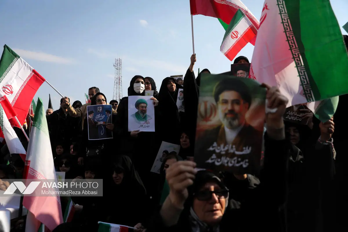 مراسم بیعت با سومین رهبر انقلاب اسلامی در تهران