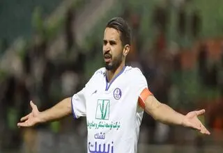 اخراج دو بازیکن استقلال خوزستان 