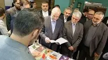 قالیباف و صالحی از تازه‌ترین آثار نشر سرو در نمایشگاه کتاب بازدید کردند
