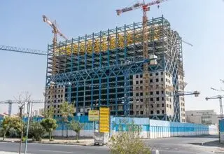 توقف ساخت‌وسازها هدف وزارت نیرو نیست