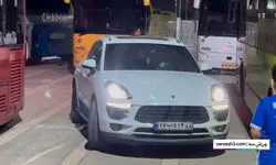رامین رضائیان با ماشین شخصی ورزشگاه را ترک کرد