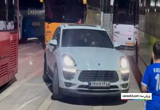 رامین رضائیان با ماشین شخصی ورزشگاه را ترک کرد