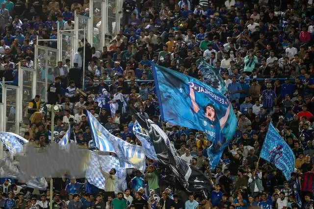 برتری استقلال مقابل الوصل در نیمه اول/ منیر الحدادی مصدوم شد