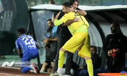  استقلال برد را از دست خودش گرفت/ ساپینتو تمرکز را به رختکن برگردانده