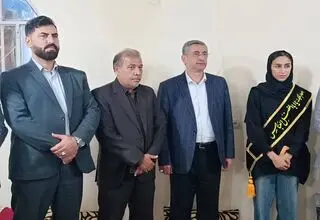 اهدای مدال طلای قهرمانی آسیا به خانواده شهیده غلامی