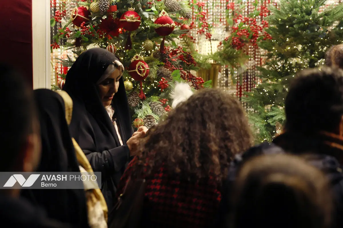 حال و هوای شب کریسمس - تهران