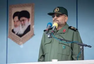 سردار سلیمانی برای رهبر انقلاب پیام فرستاد