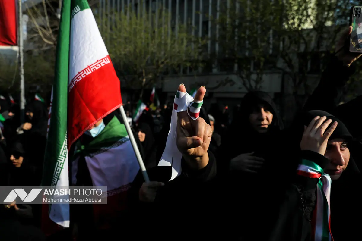 تشییع پیکر دریابان شهید «علیرضا تنگسیری» و جمعی از شهدای والامقام