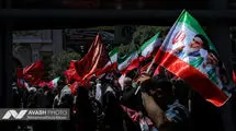 اقامه نماز در حرم مطهر رضوی و خیابان‌های منتهی به بارگاه ثامن الائمه