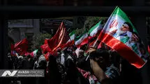 اقامه نماز در حرم مطهر رضوی و خیابان‌های منتهی به بارگاه ثامن الائمه