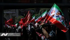 اقامه نماز در حرم مطهر رضوی و خیابان‌های منتهی به بارگاه ثامن الائمه