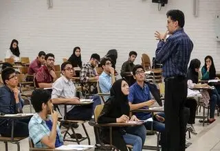 تغییر زمان امتحانات دانشگاه آزاد/ نیاز به دریافت کارت جدید ورود به جلسه