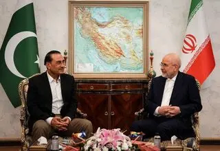 تاکید عاصم منیر بر ادامه تلاش‌ها برای احیای ثبات در منطقه در دیدار با قالیباف