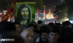 زائران اربعین در مسیر نجف به کربلا