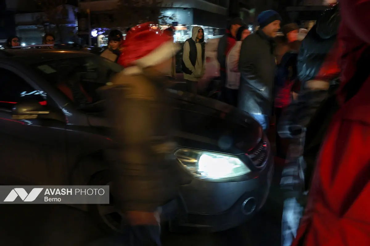 حال و هوای شب کریسمس - تهران