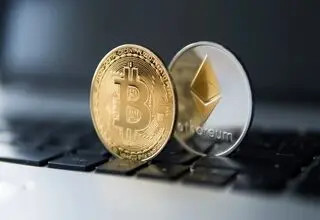 نقد شدن ۲.۶ میلیارد دلار از صندوق‌های قابل معامله در بورس بیت‌کوین و اتریوم آمریکا