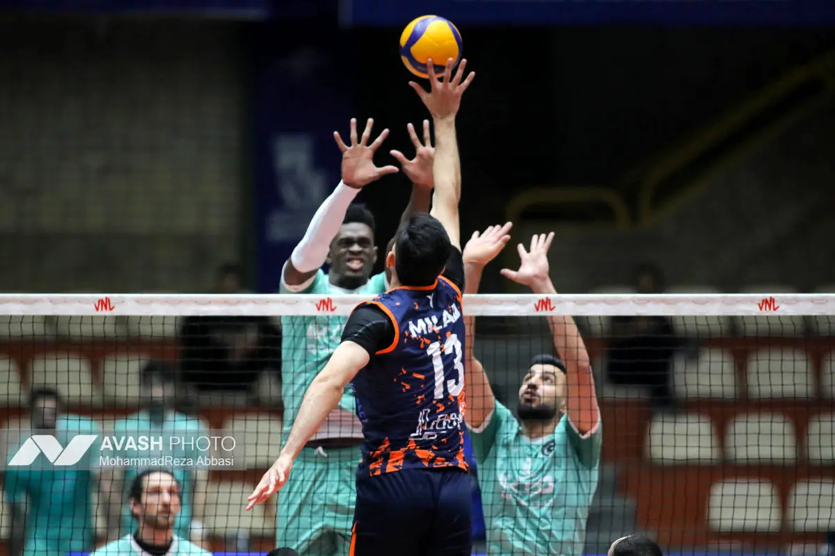 دیدار تیم های والیبال پیکان تهران و سایپا تهران