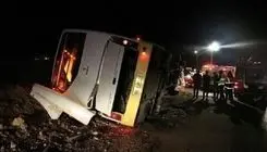 سقوط اتوبوس در جاده نی‌ریز