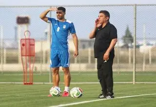 قلعه‌نویی: به‌خاطر لیست تیم ملی دو، سه شب است نخوابیدم