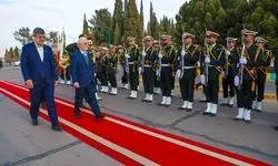 وزیر کشور وارد یزد شد