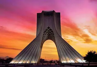 بازدید از برج آزادی برای خبرنگاران رایگان شد 