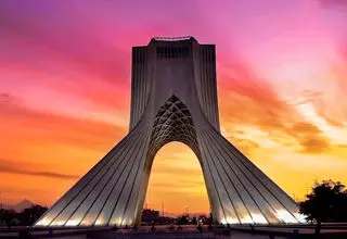 بازدید از برج آزادی برای خبرنگاران رایگان شد 