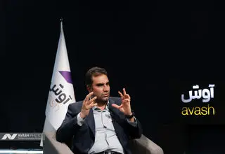 شعار کشور از روز اول «نه شرقی، نه غربی» است 