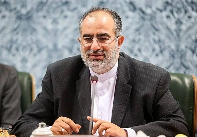 انتقاد حسام‌الدین آشنا از نظارت استصوابی در صداوسیما 