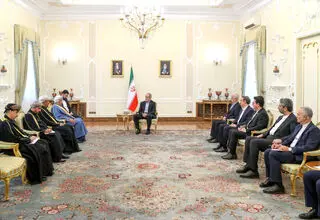 پزشکیان: از نقش سازنده عمان در میانجیگری میان تهران و واشنگتن قدردانی می‌کنیم