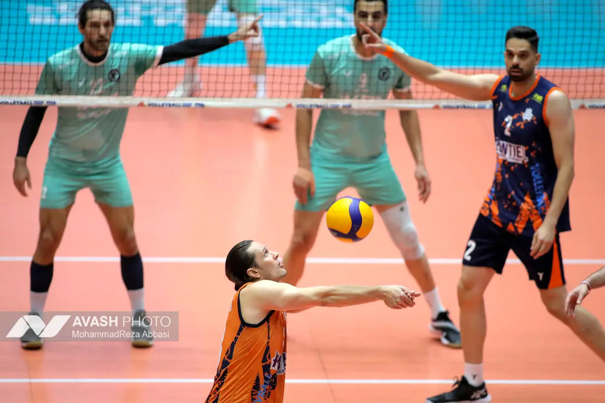 دیدار تیم های والیبال پیکان تهران و سایپا تهران