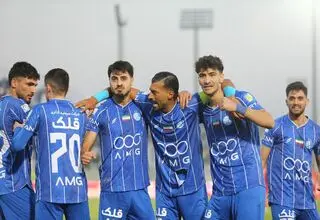 استقلال در تونل ۱۹ روزه فشار؛ پنج بازی، چهار سفر و یک دربی