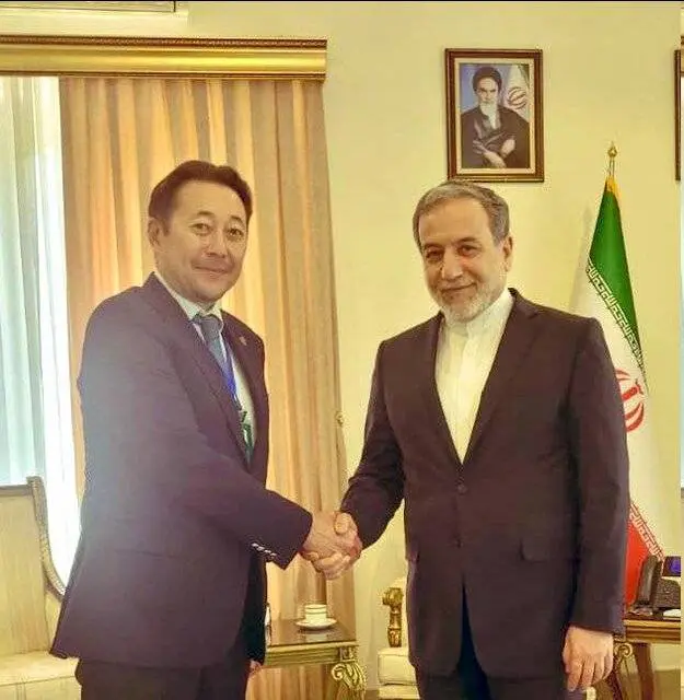 دیدار دبیرکل کنفرانس سیکا با وزیر خارجه در حاشیه مجمع گفتوگوی تهران