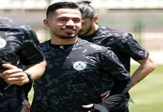 بازگشت طاهرخانی به تمرینات ذوب‌آهن

