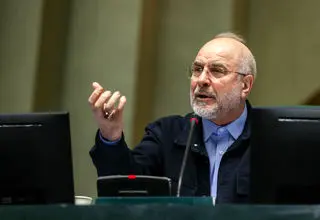 واکنش رئیس مجلس به افزایش ۲۰ درصدی حقوق کارمندان 