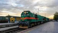 برخورد هولناک قطار با عابران کنار ریل در کاشان