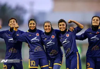 صدرنشینی گل‌گهر، خشم خاتون و توقف پرسپولیس 