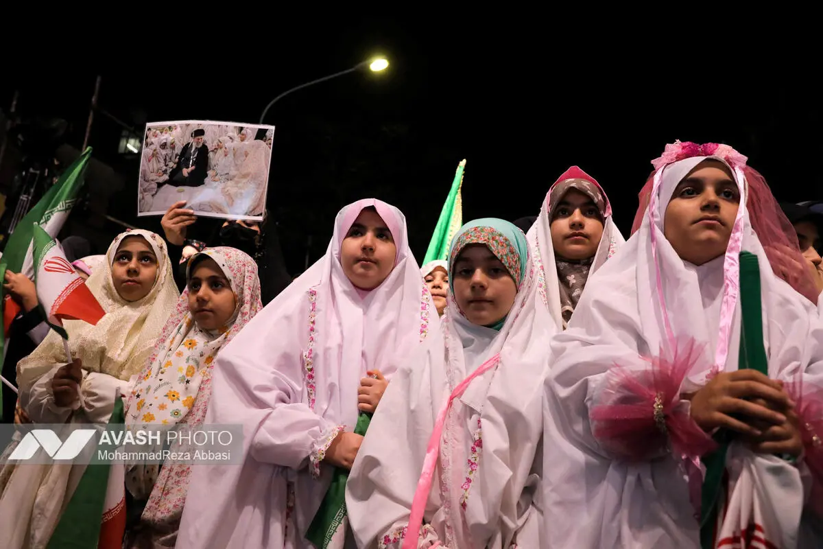 اجتماع دختران کشور دوست